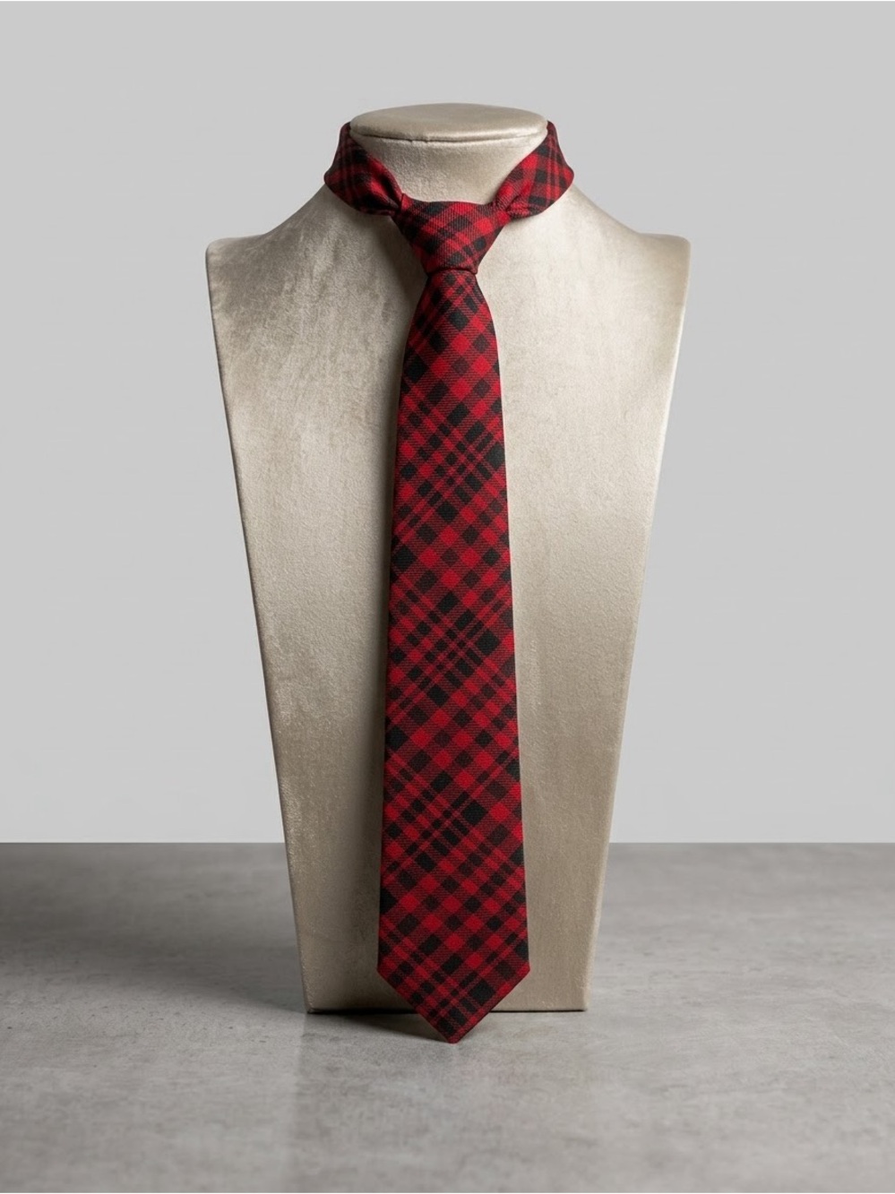 le chateau Red and Black Plaid Necktie